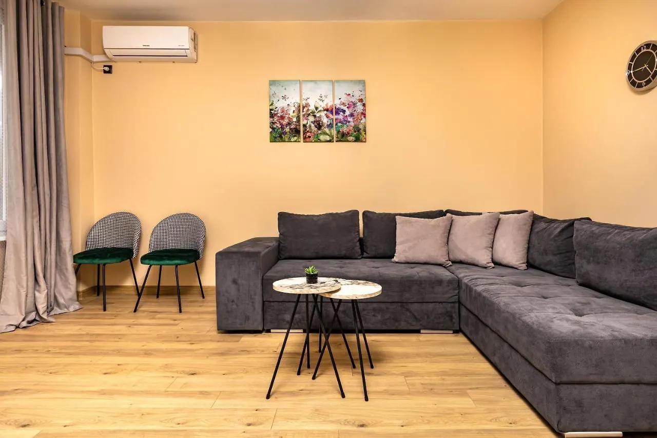 Daire -City Haven Retreat- Elegant 2Bd On Bulgaria Blv Filibe